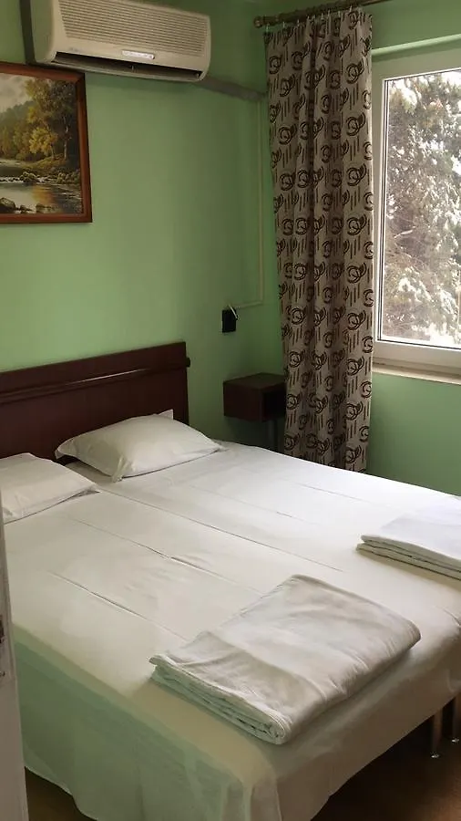 Royal Hostel Varna 0*,
